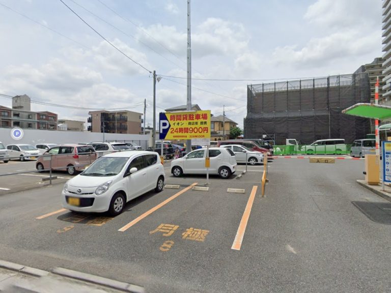 ヒカリビル近隣の駐車場　K&KOKORO所沢店